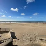 Prázdninový dům Maison 6 Personnes Avec 2 Chambres, Piscines Et Sauna *