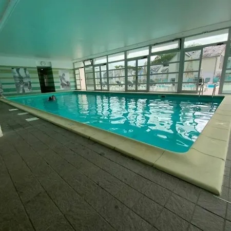 Maison 6 Personnes Avec 2 Chambres, Piscines Et Sauna פורנישי