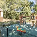Maison 6 Personnes Avec 2 Chambres, Piscines Et Sauna * Порнише