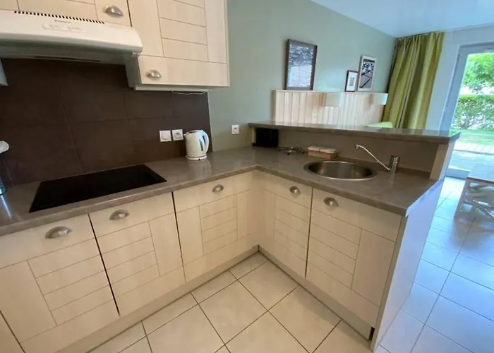 Casa vacanze Maison 6 Personnes Avec 2 Chambres, Piscines Et Sauna *