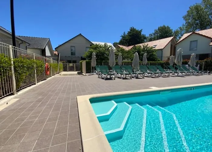 Maison 6 Personnes Avec 2 Chambres, Piscines Et Sauna * Pornichet